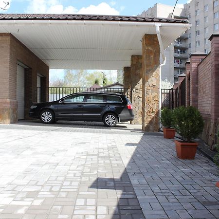 ホテル Barin House スームィ エクステリア 写真