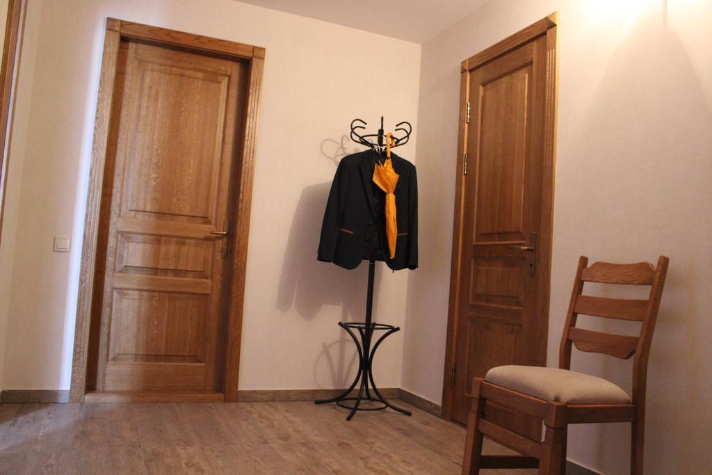 ホテル Barin House スームィ エクステリア 写真