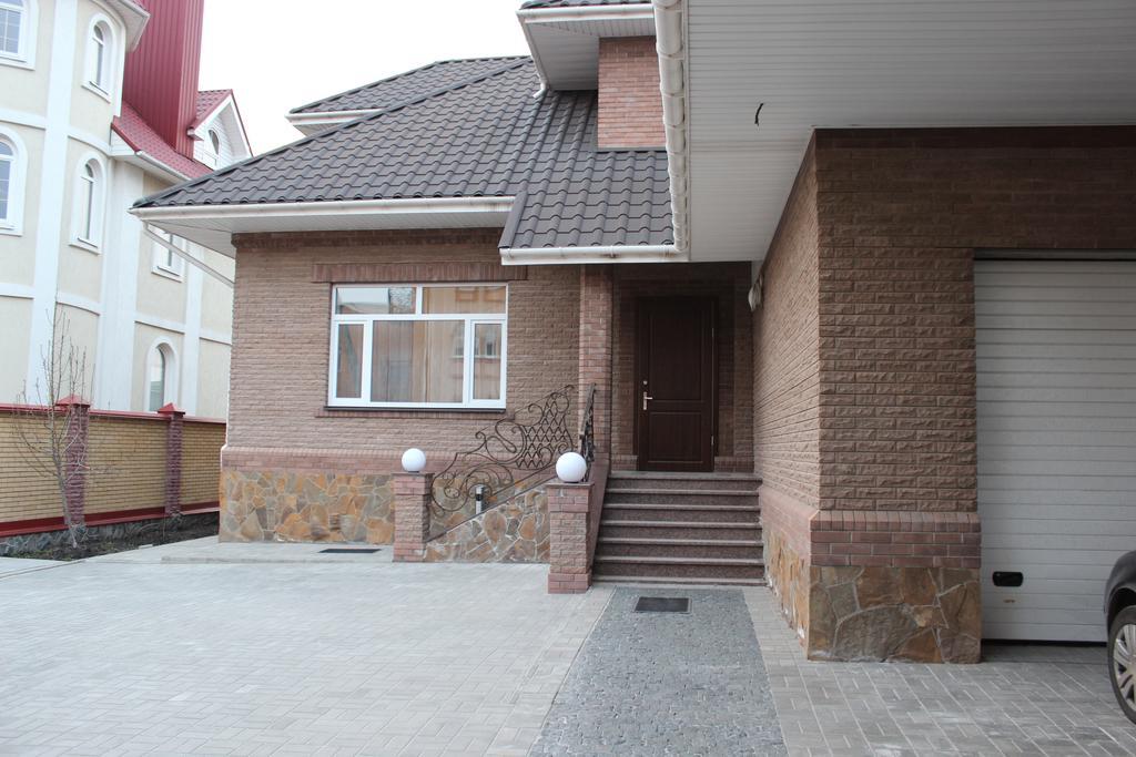ホテル Barin House スームィ エクステリア 写真