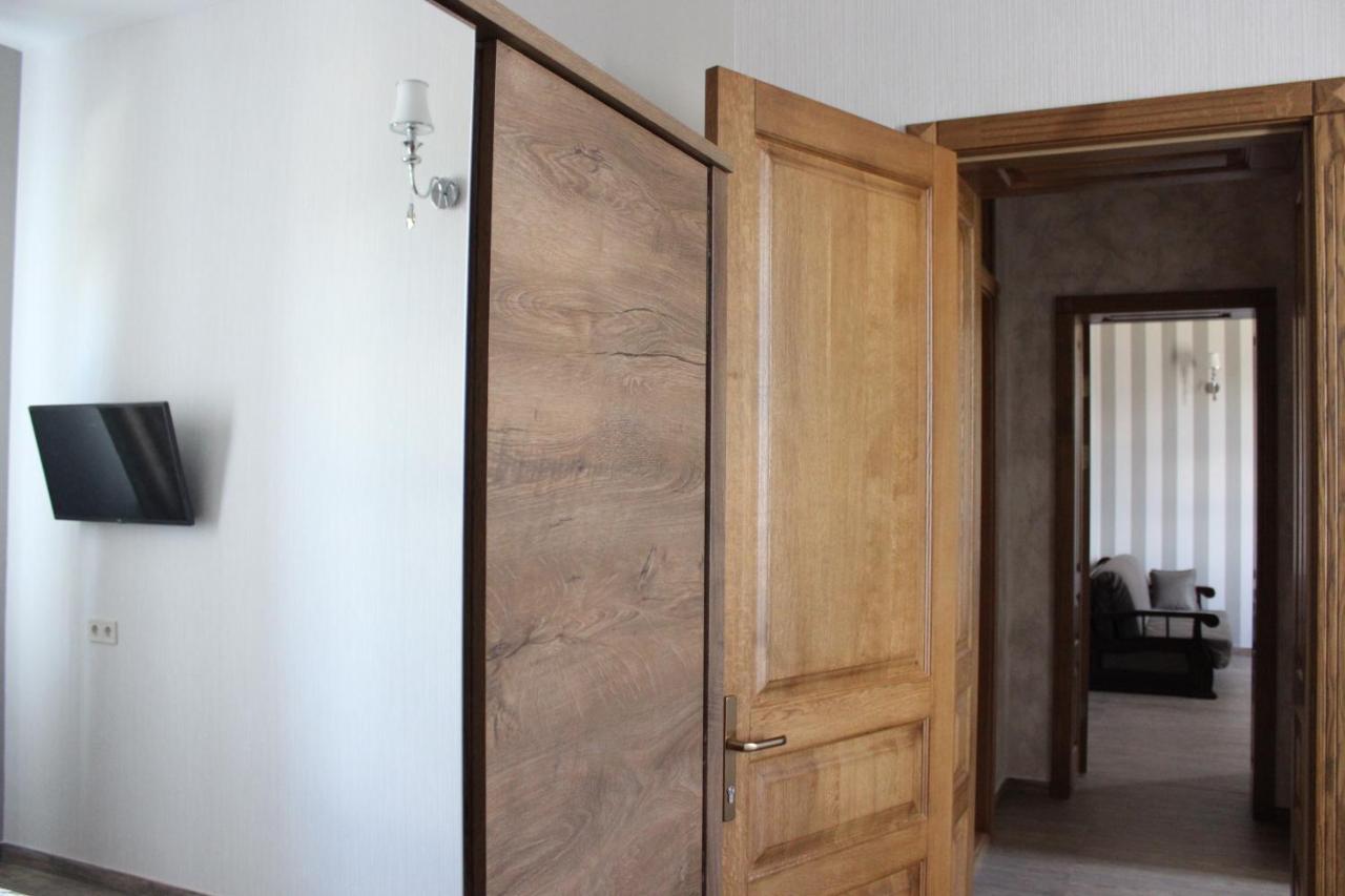 ホテル Barin House スームィ エクステリア 写真